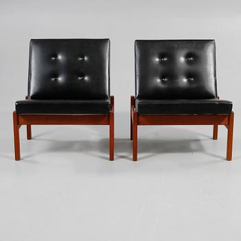 FÅTÖLJER, ett par, "Domino", Yngve Ekström, 1900-talets tredje kvartal.