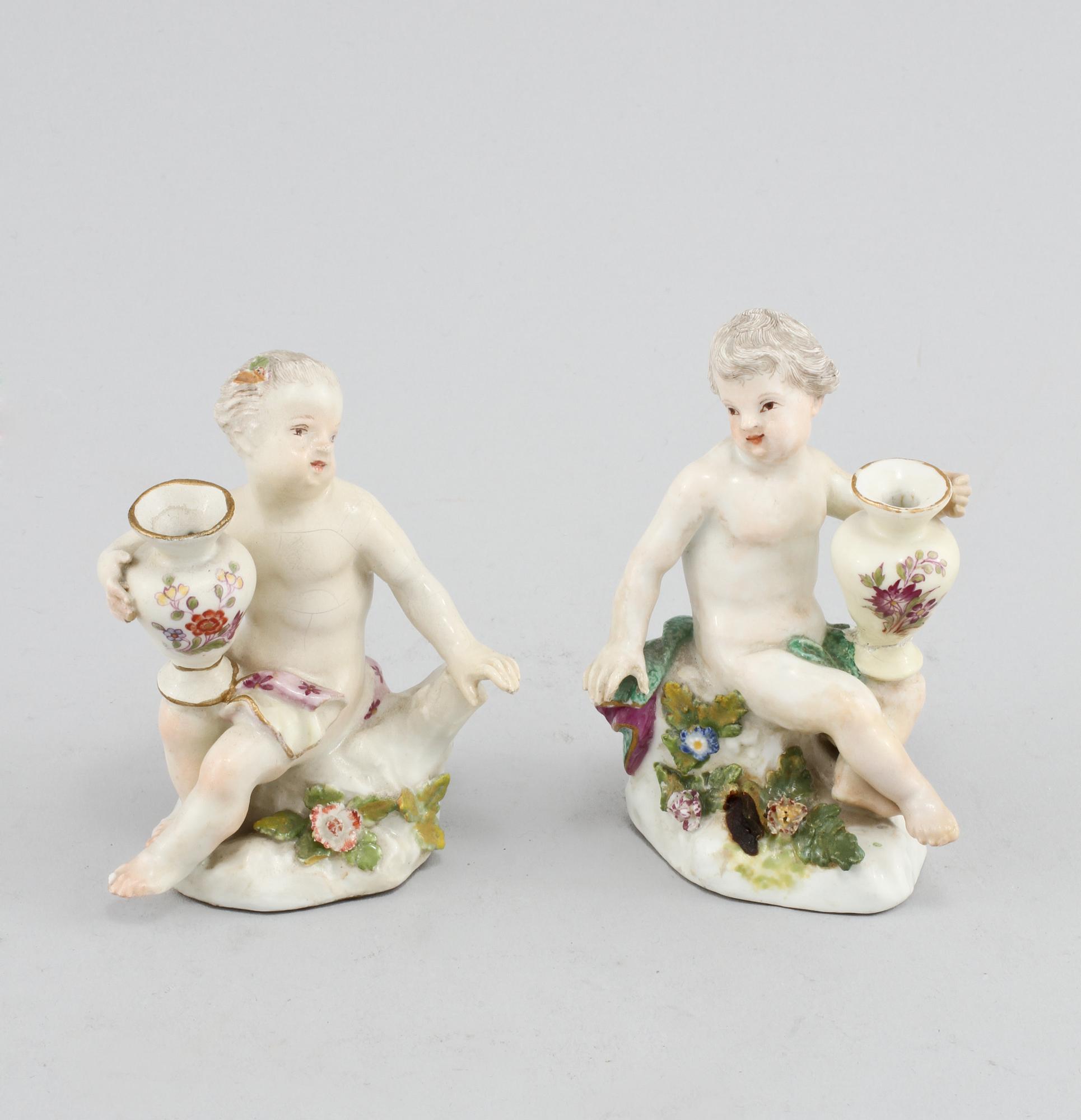 FIGURINER, ett par, porslin, Meissenliknande stämpel, 1700/1800-tal.