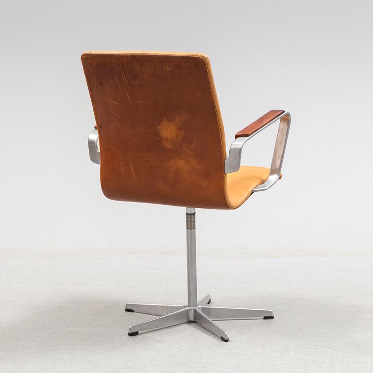 An office chair by Arne Jacobsen, 'Oxford low', Fritz Hansen, 21st Century.