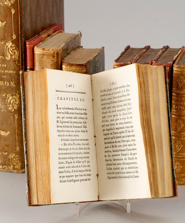 PARTI BÖCKER, 12 st, poesi och skönlitteratur, bla "Moralske Fabler" av Ludvig Holberg, Köpenhamn 1751.