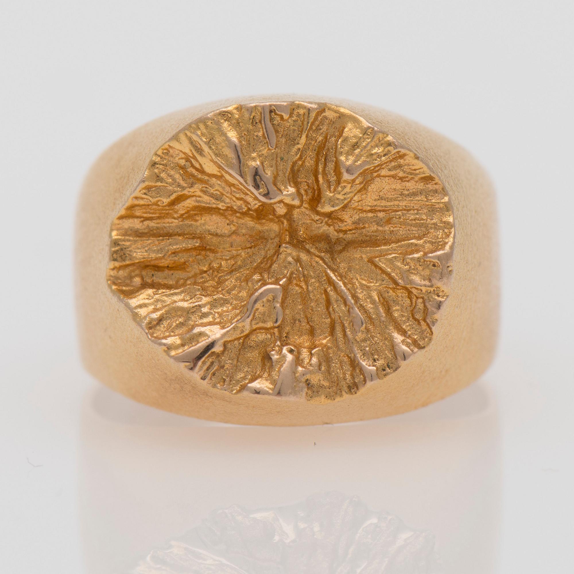 RING, Devil´s Wheel, 14K guld, Björn Weckström, Lapponia 1973. Vikt 8,9 g.