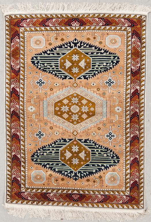 MATTA, old, orientalisk, silke, figural, ca 133 x 96 cm.