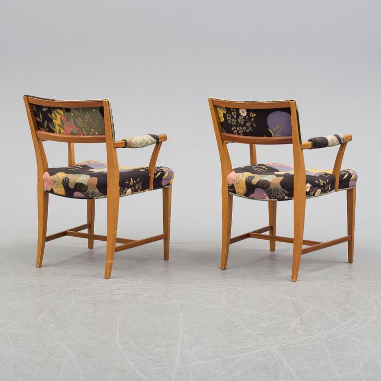 JOSEF FRANK, karmstolar, ett par, Firma Svenskt Tenn, modell 695.
