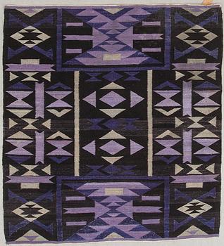 MATTA, rölakan, 1900-talets andra hälft. Ca 169 x 155 cm.