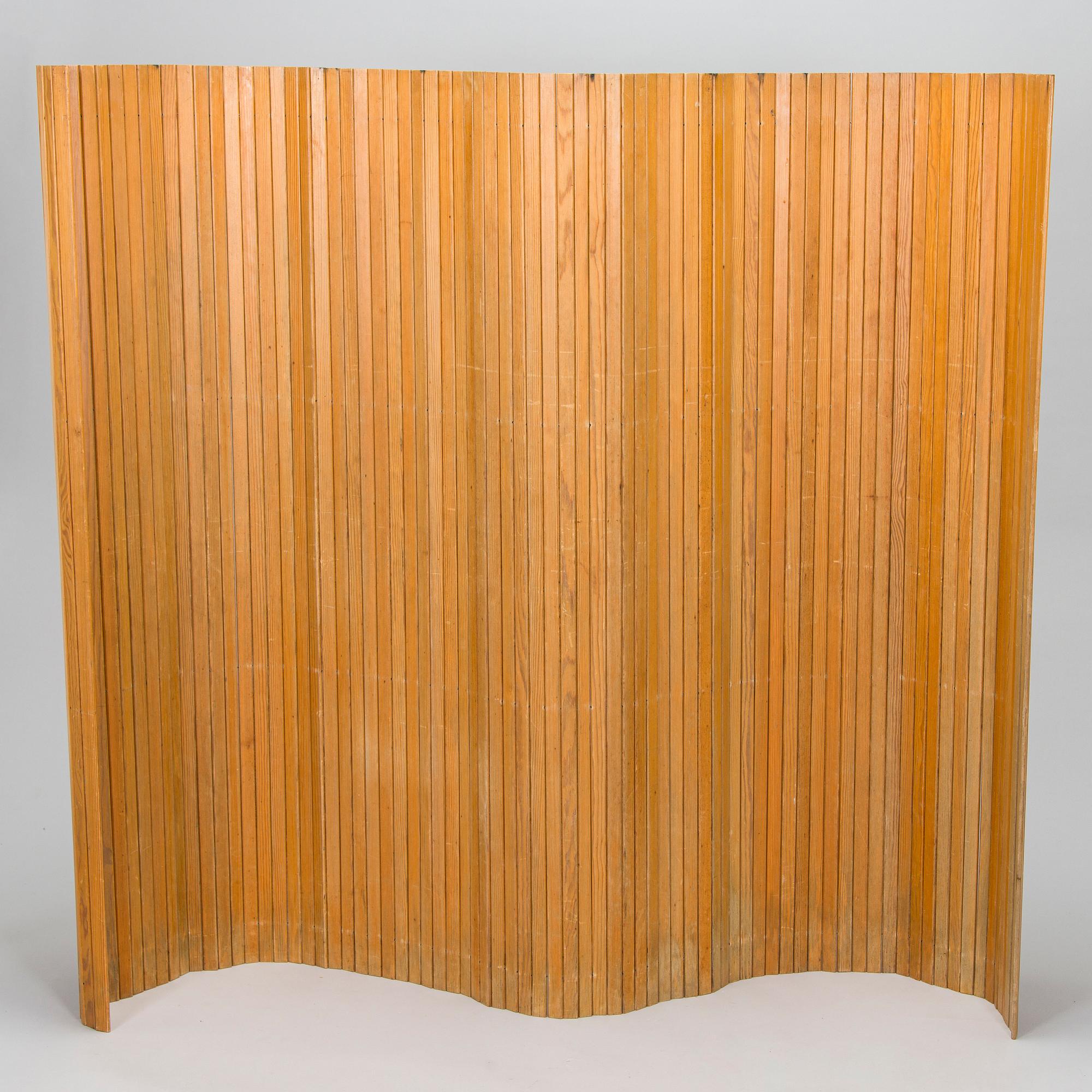 Alvar Aalto, a late 20th century '100' folding screen for O.Y. Huonekalu- ja Rakennustyötehdas A.B.