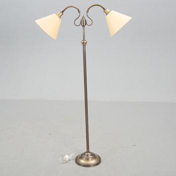 GOLVLAMPA, 1900-talets mitt.