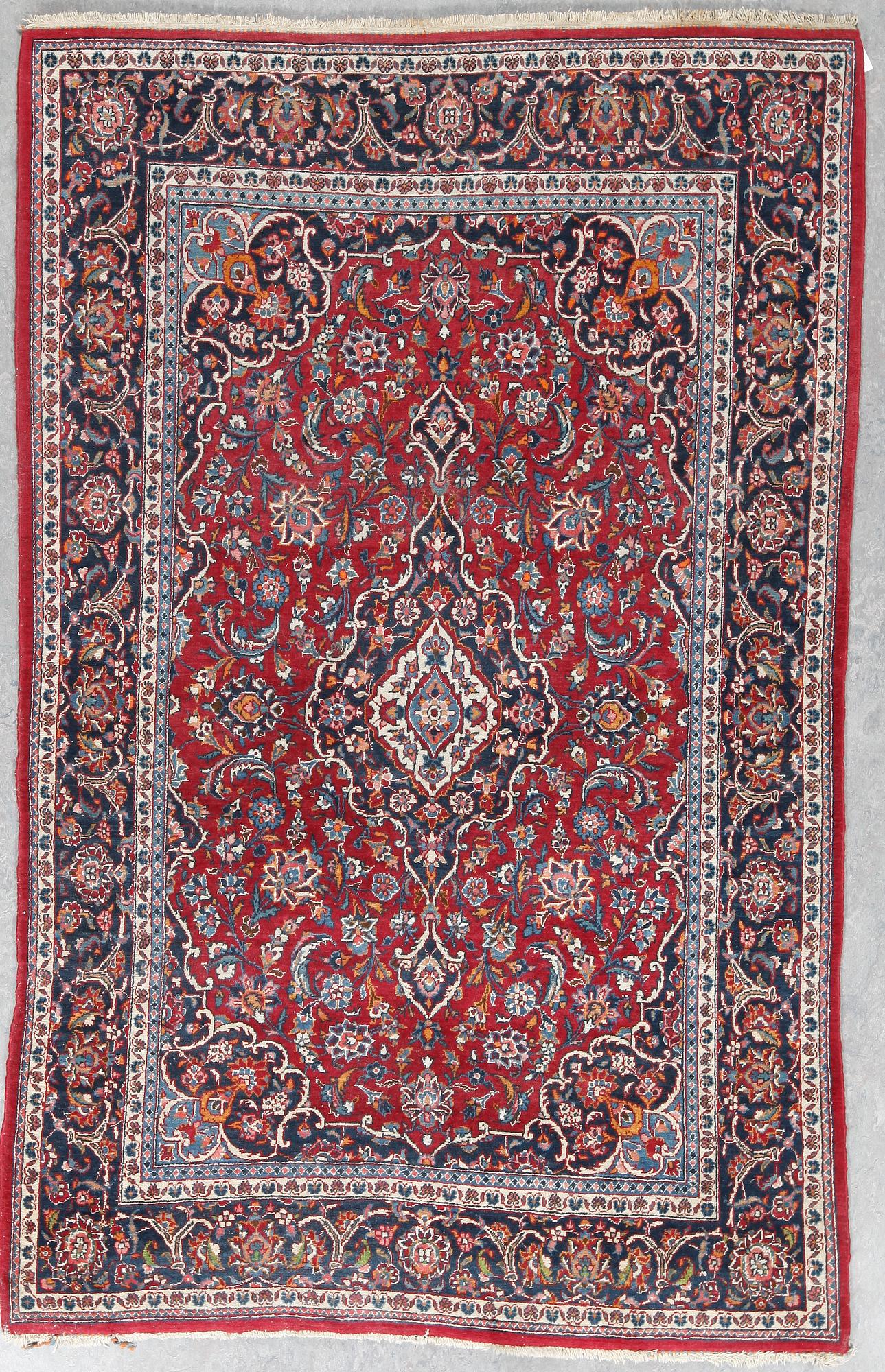 MATTA, old Meshed ca 210x132 cm.