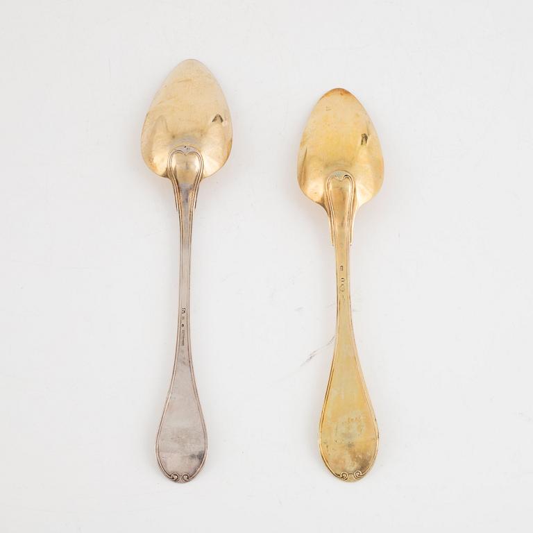 Raguskedar, 2 st, silver, Johan Petter Grönwall, Stockholm 1827 samt oidentifierad mästare, Stockholm, 1821.