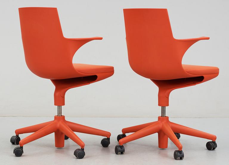 STOLAR, 2 st, "Spoon Chair", A. Citterio, Kartell, 1900-talets slut.