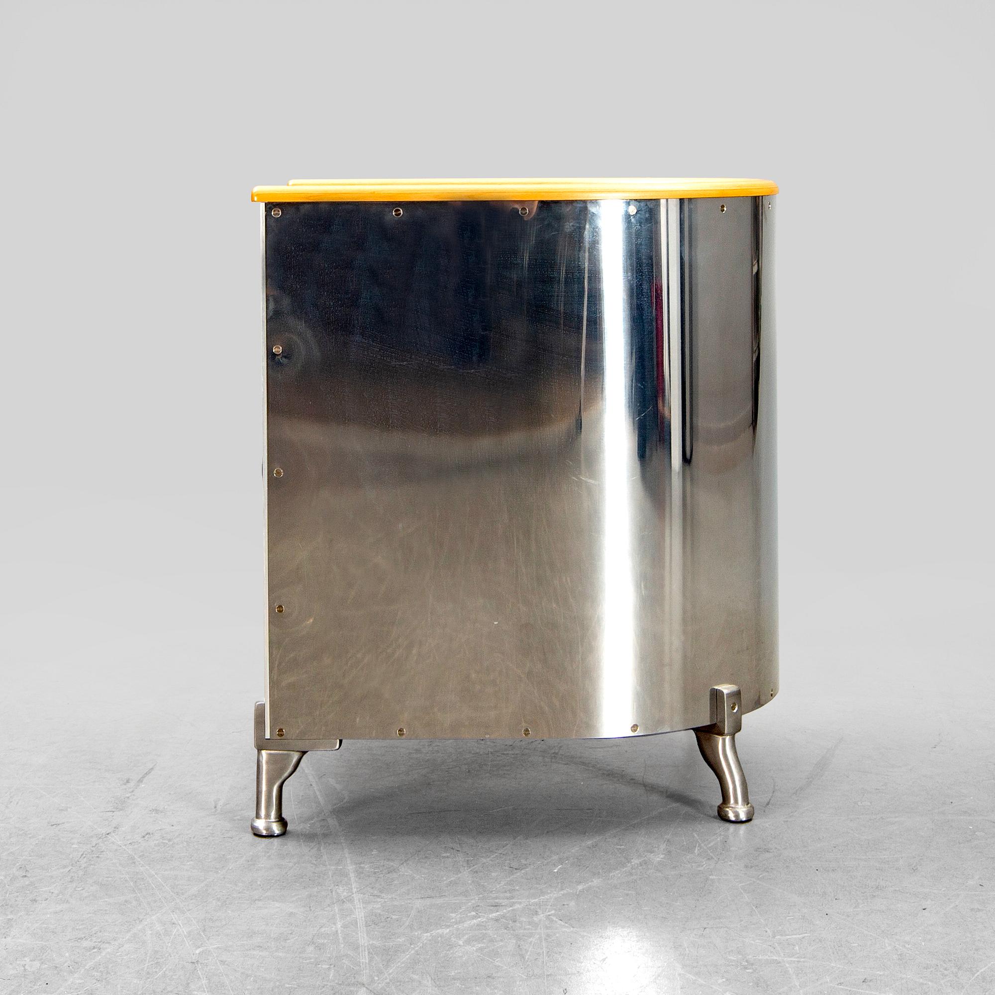 Mats Theselius, "Aluminium chair", Källemo,  formgiven 1990.