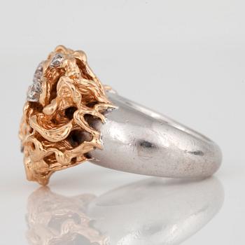 RING, design Siegfried Egger, med briljantslipade diamanter.