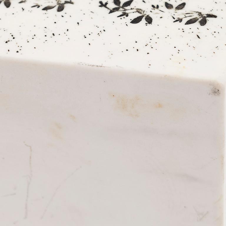 Rut Bryk, seinäreliefi, kivitavaraa, signeerattu BRYK.