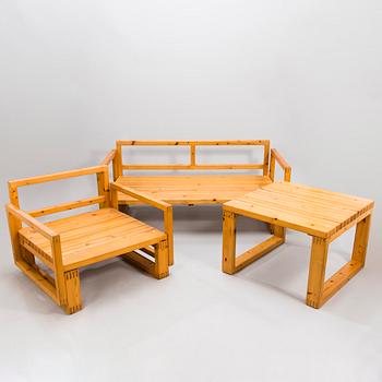 YRJÖ KUKKAPURO, a 1960's 3-piece sofa suite for Karihaaran Saha.