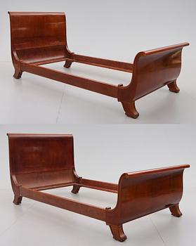 SÄNGAR, 1 par, 1800-talets mitt.