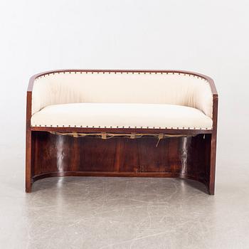 Soffa, 1900-talets första hälft.