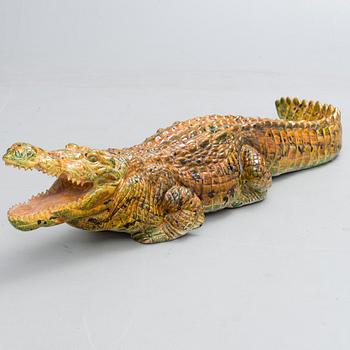 a ceramic crocodile sculpture from the second half of the 20th century.
