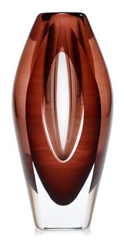 824. A Mona Morales Schildt glass vase, 'Ventana', Kosta.