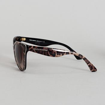 DOLCE GABBANA, solglasögon.