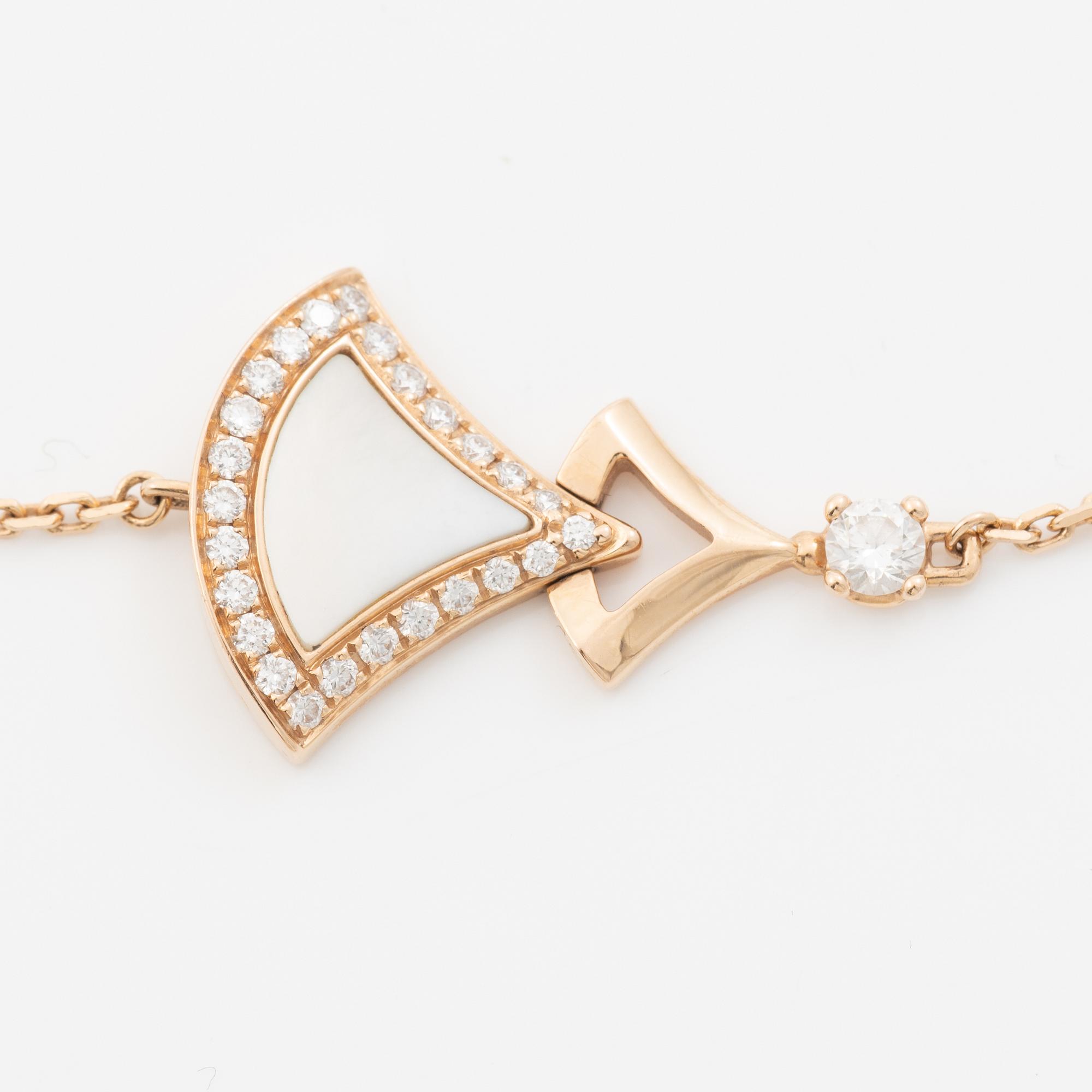 Bracelet, Bulgari, 18K rose gold with mother-of-pearl and brilliant-cut diamonds.