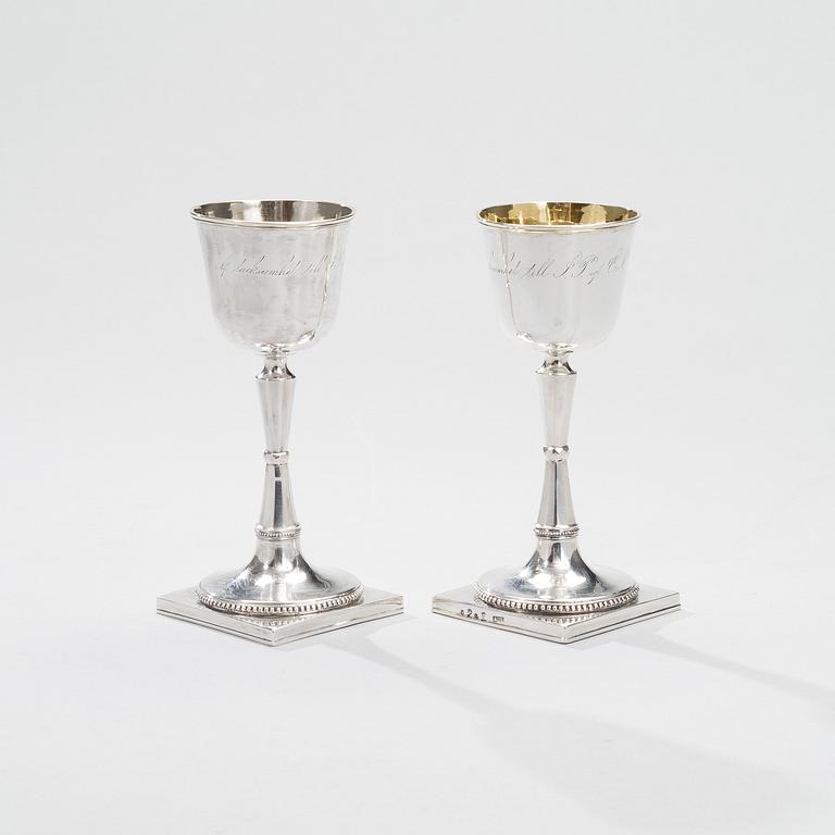 PAIR OF BEAKERS, silver, Turku 1798, A.C.Levon, weight 168 g.