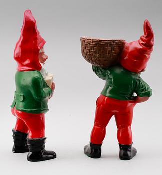 FIGURER, 2 st, gips och terracotta, 1900-talets andra hälft.