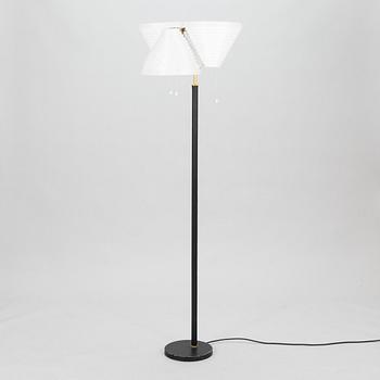 Alvar Aalto, golvlampa modell A809, Valaisinpaja 1900-talets slut.