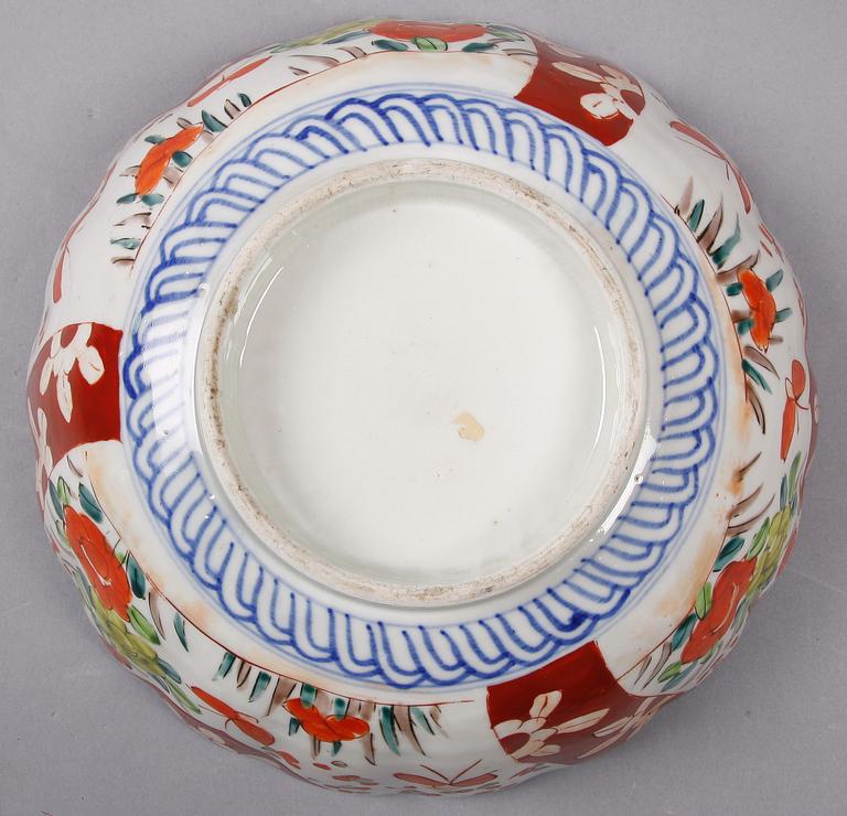 SKÅL, porslin. Japan, 1800-tal.