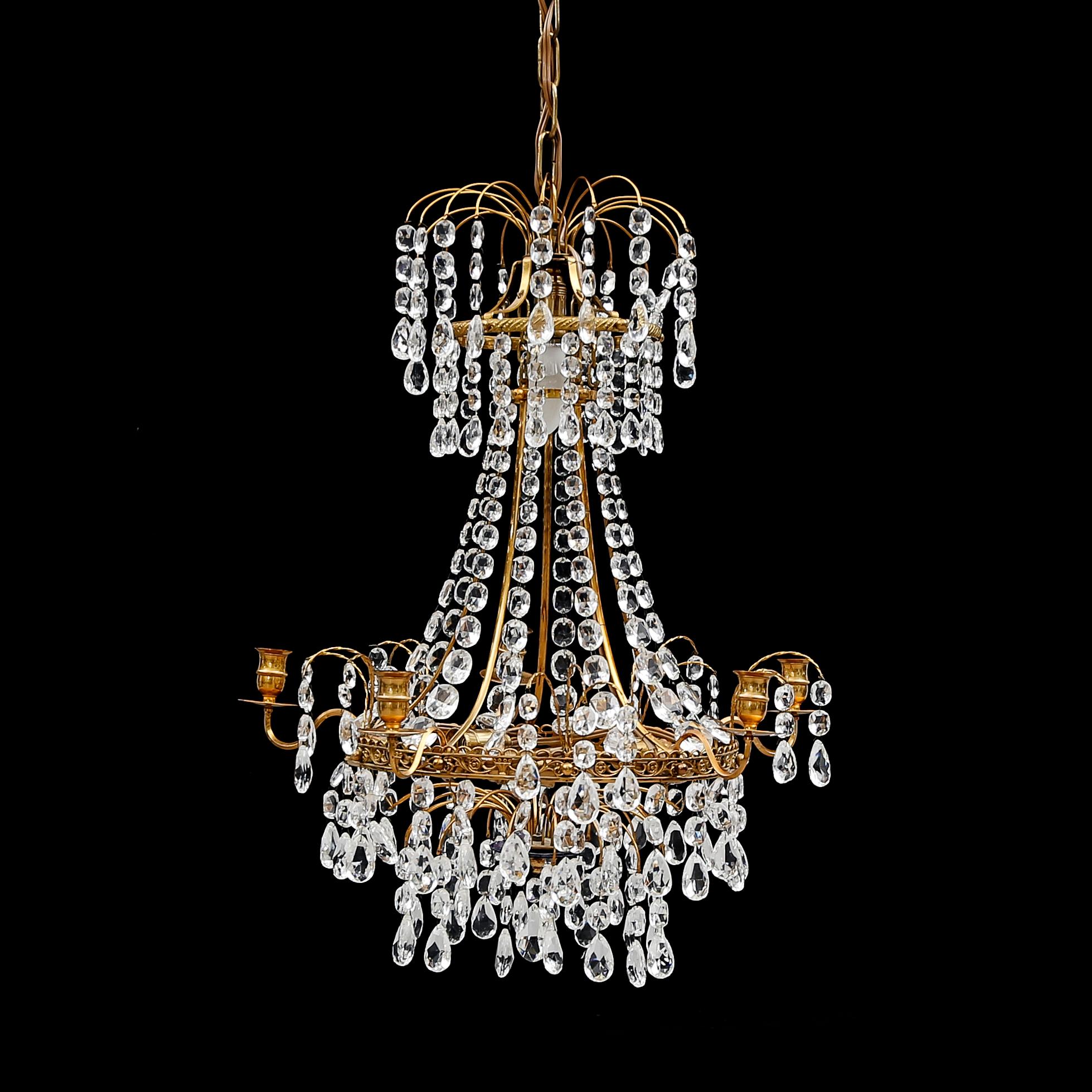 LJUSKRONA, gustaviansk stil, 1900-talets mitt. Höjd 58 cm.