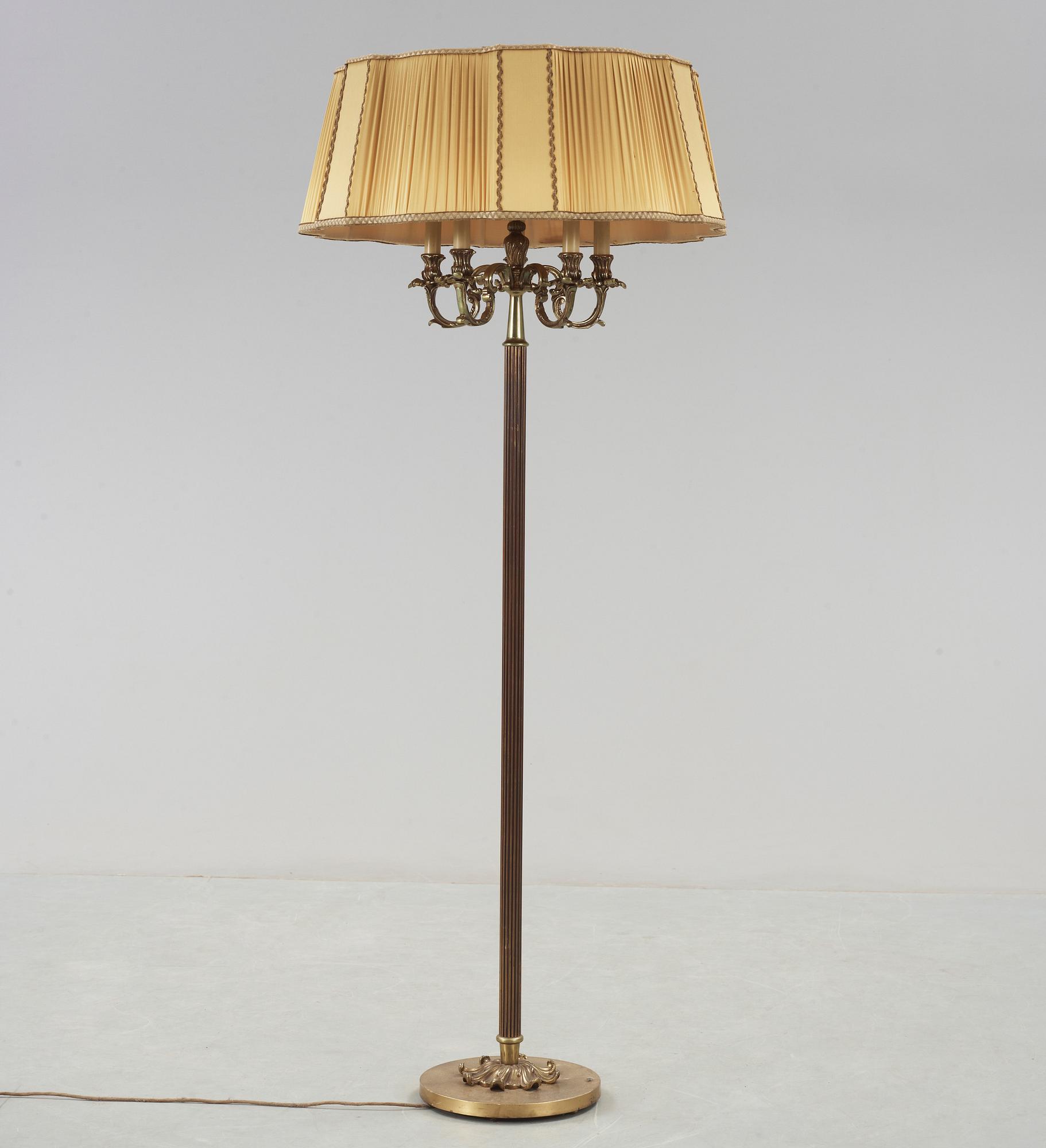 GOLVLAMPA, 1900-talets mitt.