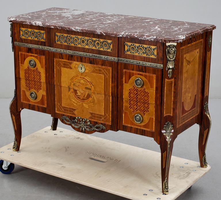 BYRÅ,  Haupt-kopia, gustaviansk stil, 1900-talets mitt.