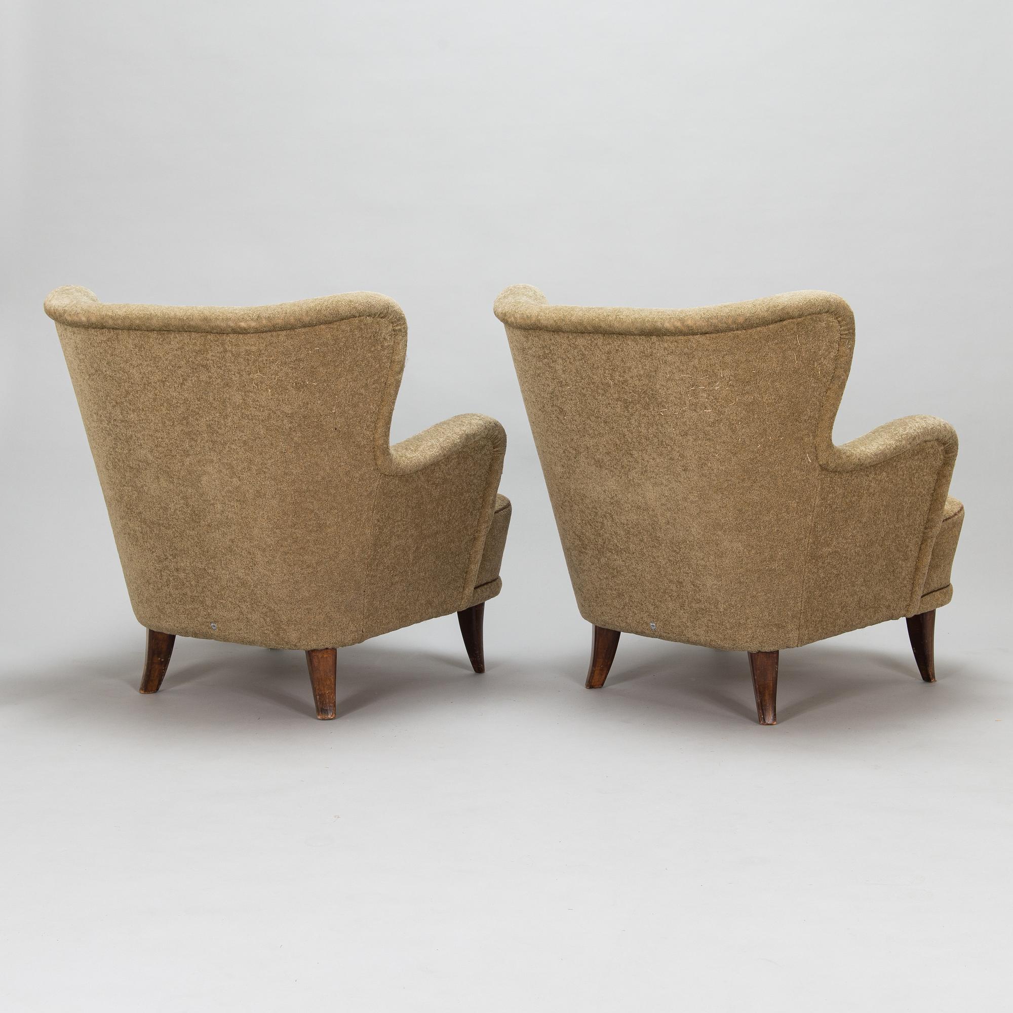 Ilmari Lappalainen, a pair of mid-20th-century 'Laila' armchairs for Asko, Finland.