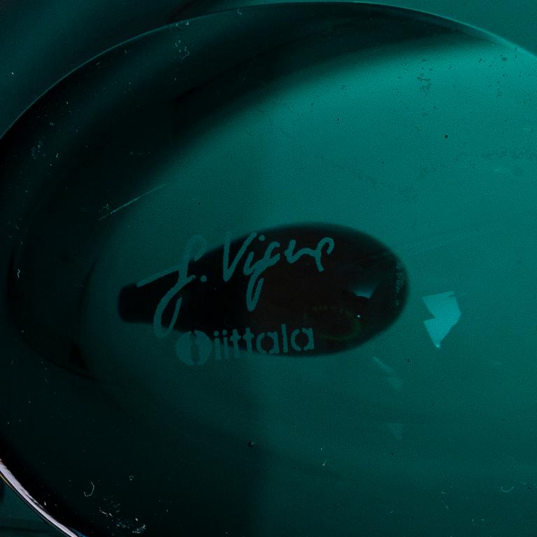A glass bird by Giorgio Vigna for Iittala, signed G. Vigna, Iittala.