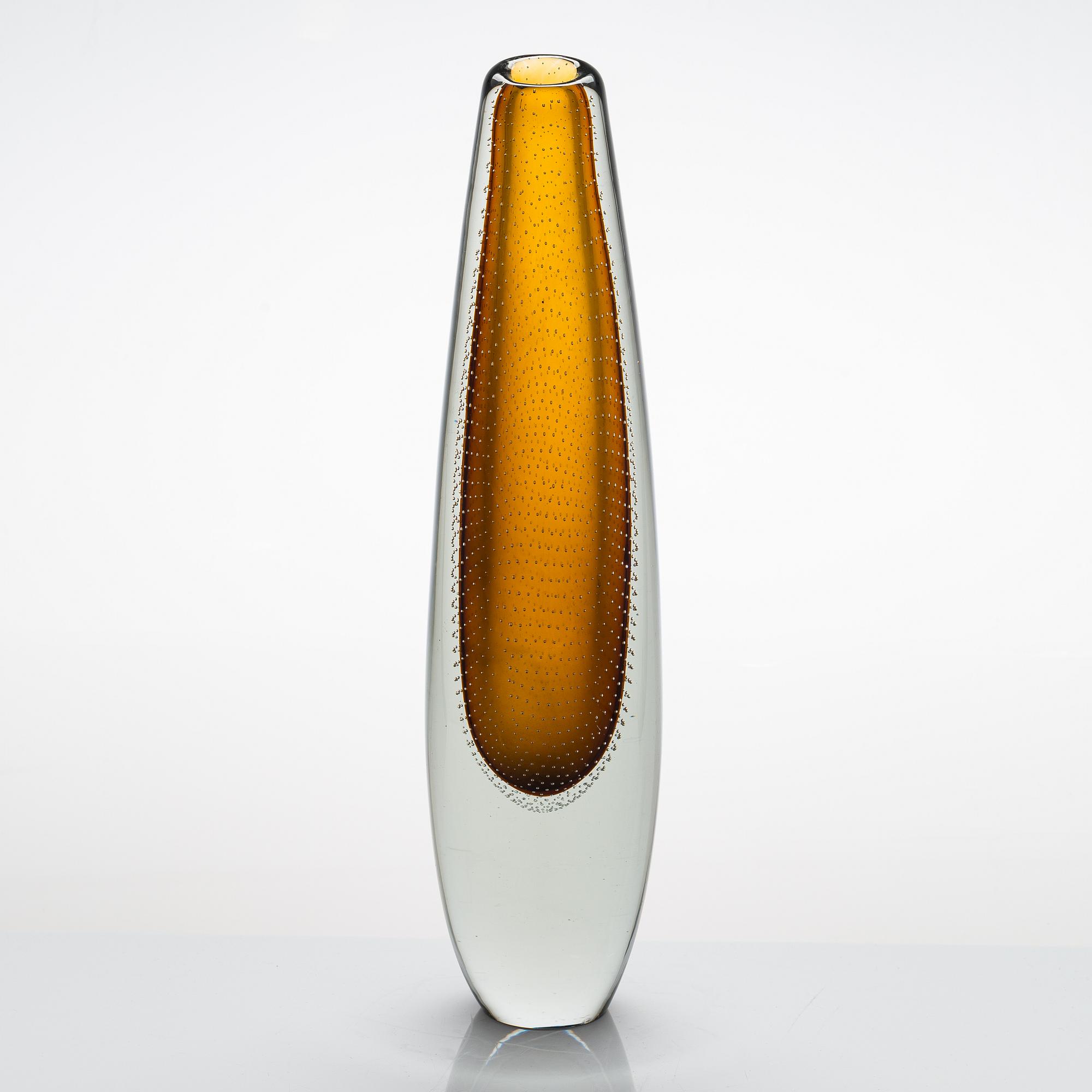 Gunnel Nyman, a vase signed G. Nyman Nuutajärvi Notsjö -54.