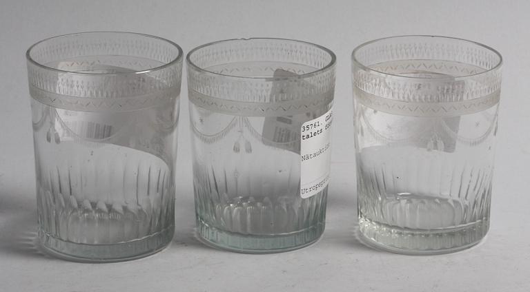 GLAS, 3 st, empir, 1800-talets första hälft.