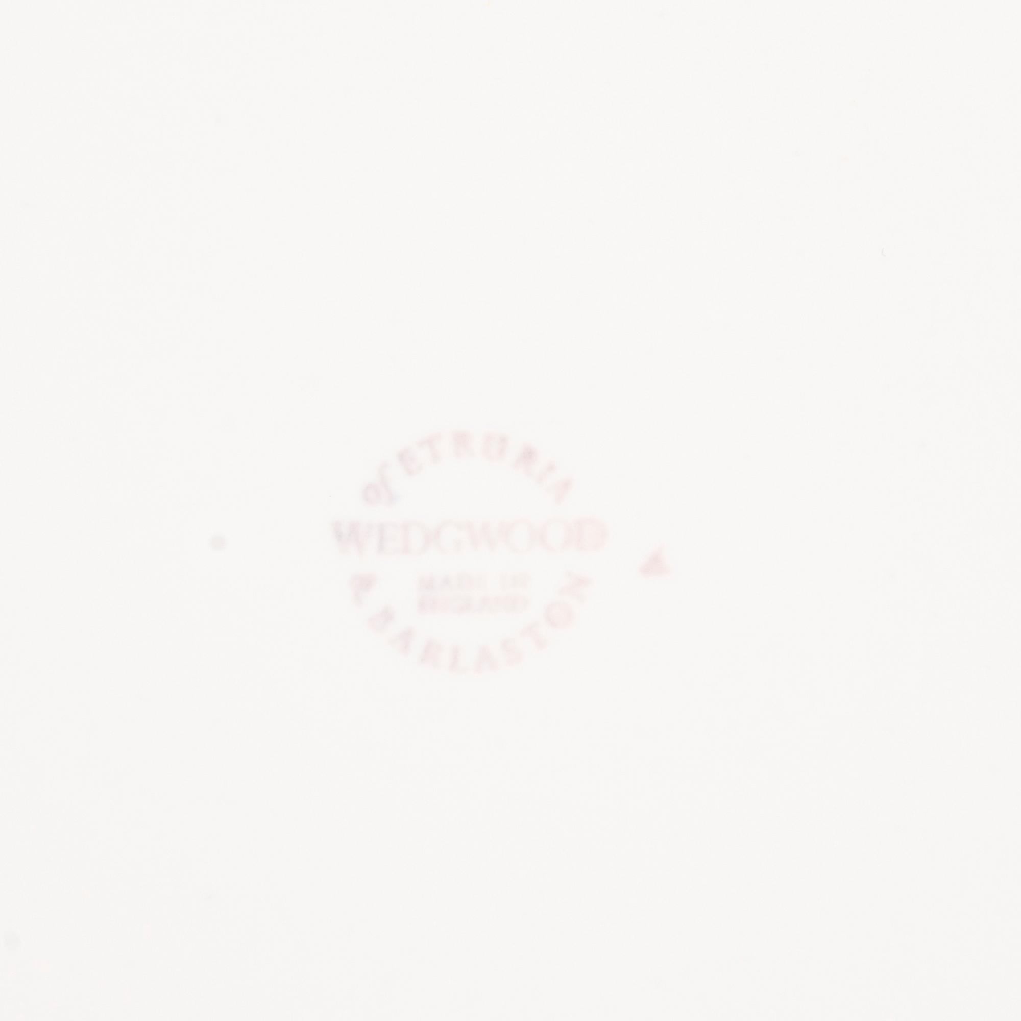 WEDGEWOOD, TALLRIKAR, tolv st, "Nautilus", lergods, England 1964.