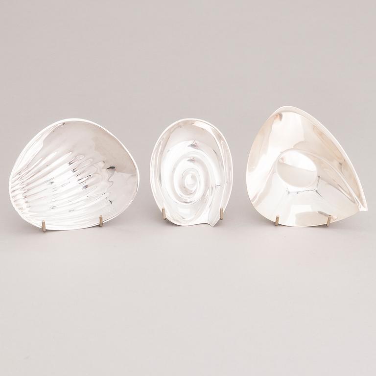 TAPIO WIRKKALA, Three silver bowls, Kultakeskus, Hämeenlinna and Hopeatehdas, Helsinki 1953-68.