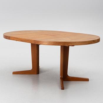 Villy Shou Andersen, attributed, dining table, 1960s/70s.