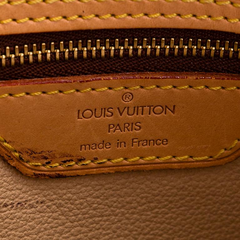 Louis Vuitton, a Monogram Canvas 'Petit Bucket' bag.