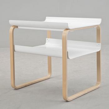 Bord, modell 75, Alvar Aalto, Artek, 2006.