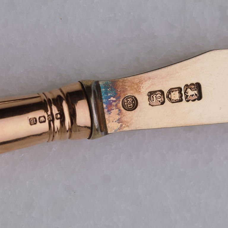 Robert Dicker, dessertbestick 64 delar, guld och förgyllt silver, London 1902-1903.