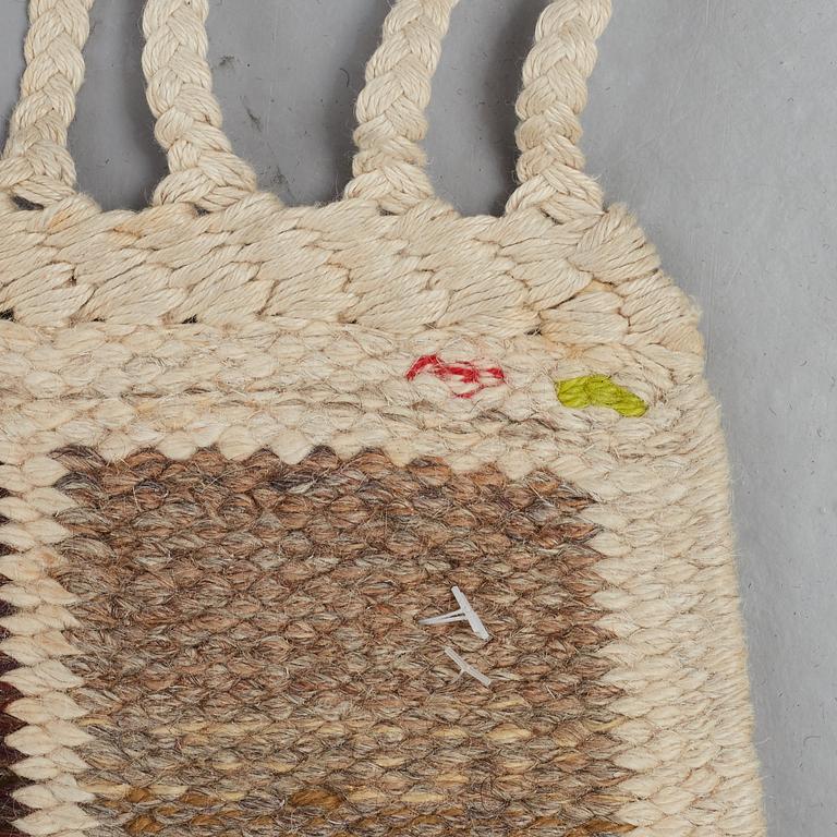 Barbro Nilsson, MATTO, "Salerno grå" ("Kristianstad"), flat weave, ca 261 x 206,5 cm, signed AB MMF BN.