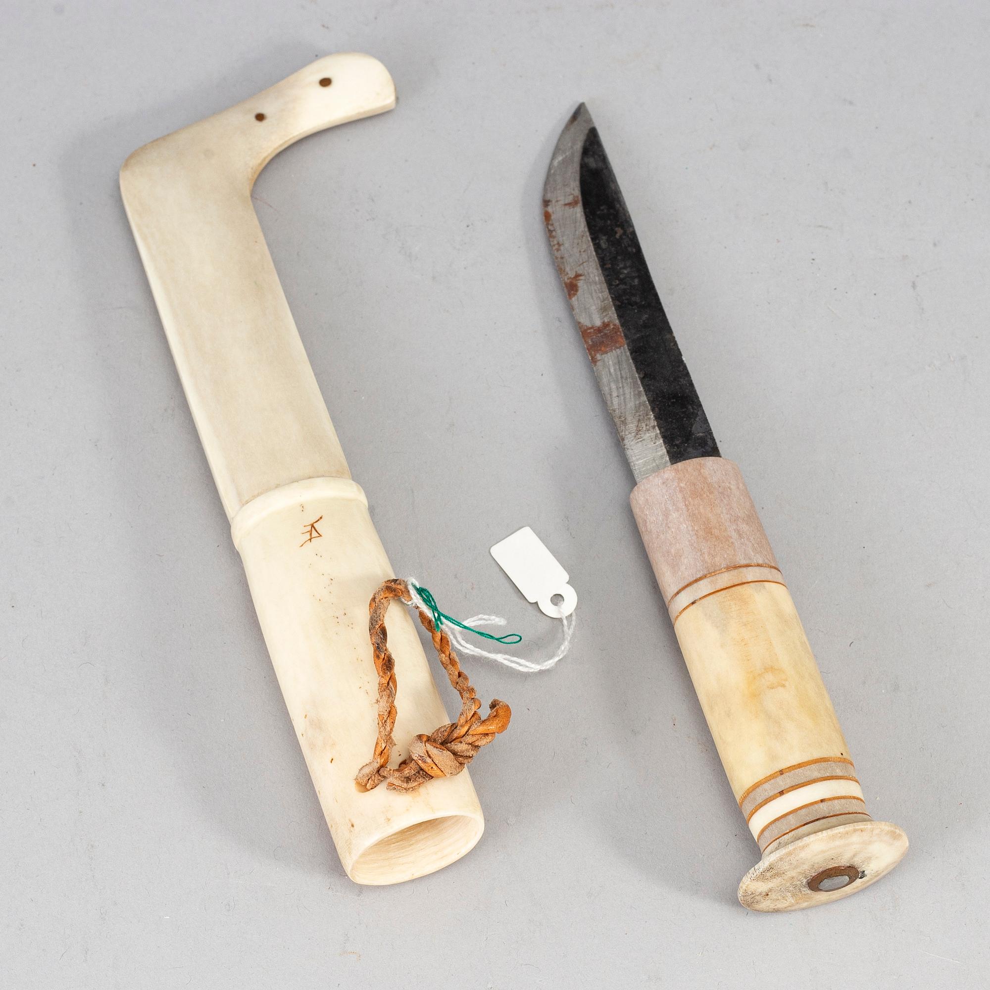 SVEN-ERIK LAMPINEN, a Sami reindeer horn knife, Kiruna, signed.