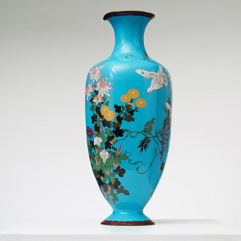 VAS, cloissonné, troligen Japan, 1800/1900-tal.