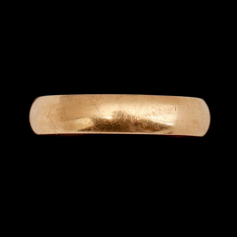 RINGAR, 3 st, 18k guld, svenska stämplar. Vikt ca 11 g.