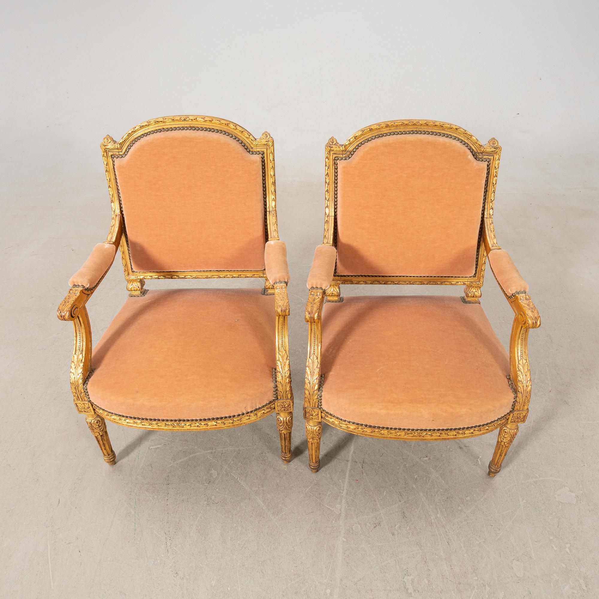 Armchairs, a pair in the Louis XVI style, first half of the 20th century.