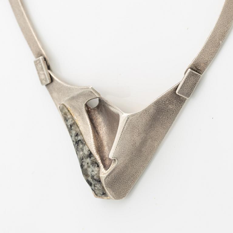 Lapponia necklace sterling silver with granite "Cormoran", designed by Björn Weckström, 1990.