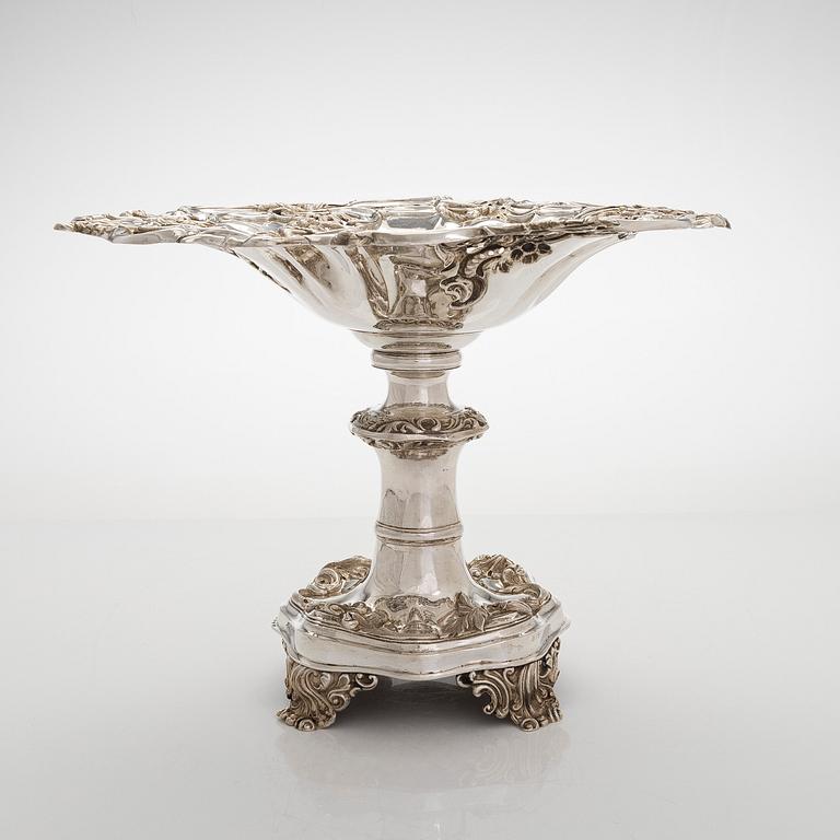 A silver centerpiece bowl, neo-Rococo, Gustav Möllenborg, Stockholm 1848.