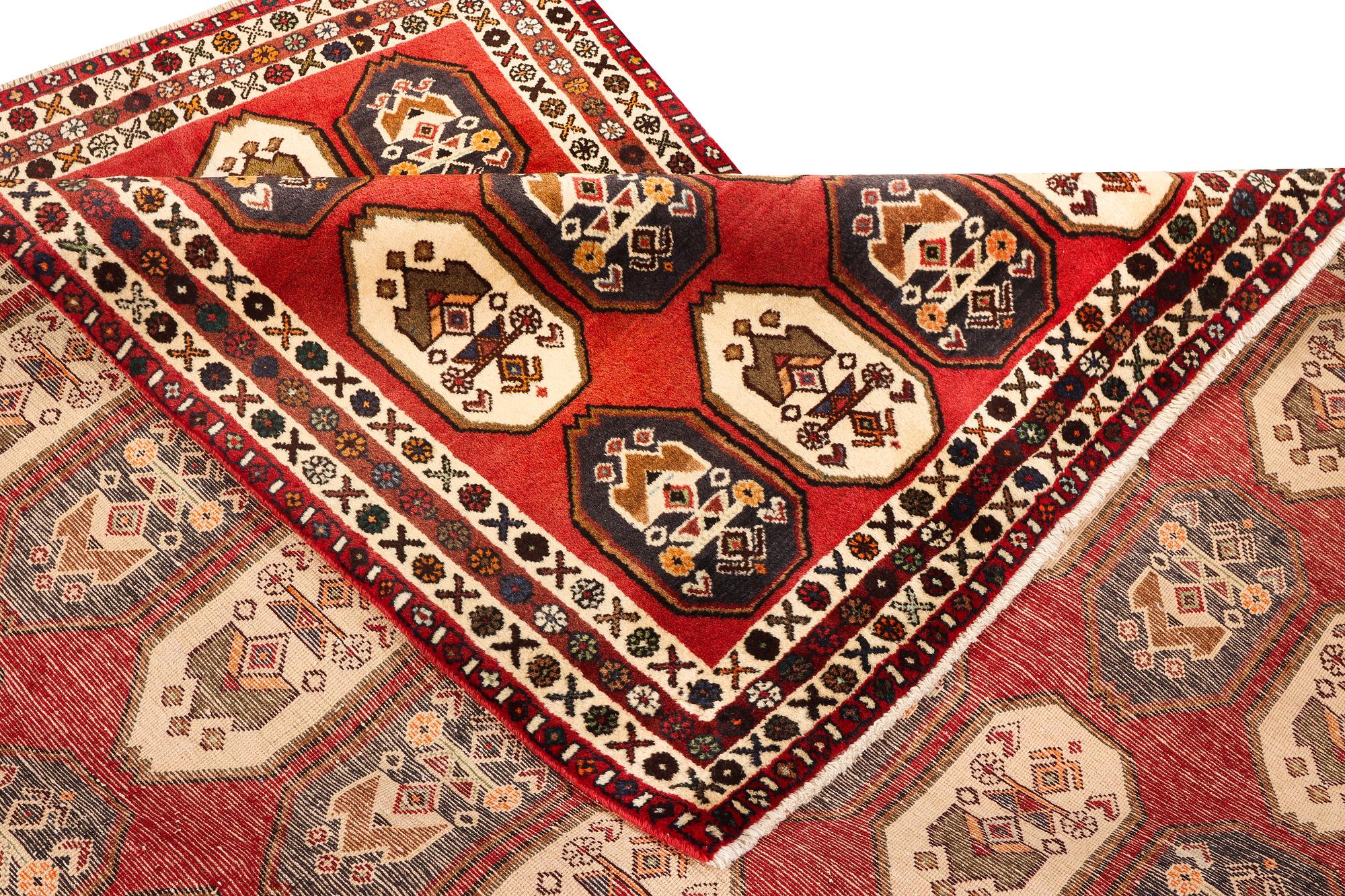An Ardebil carpet, c. 255 x 173 cm.