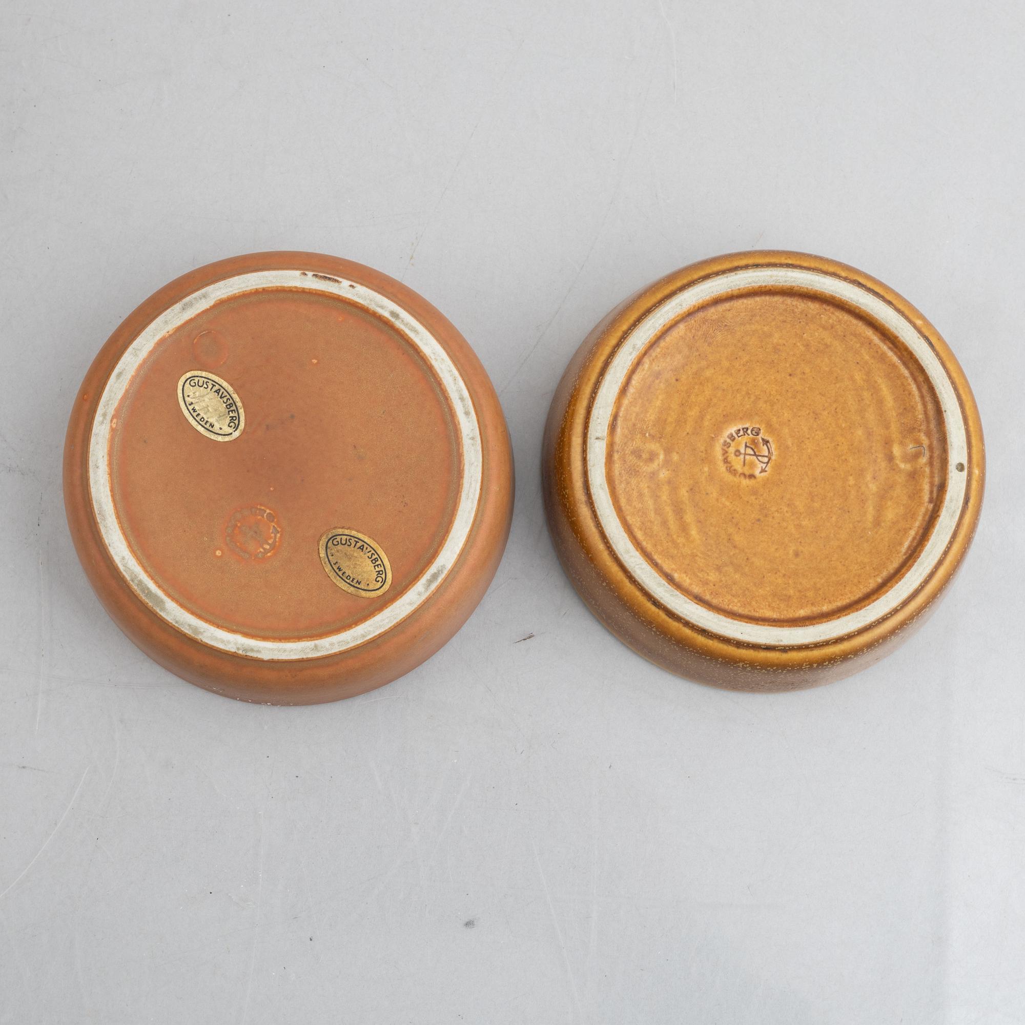 Lisa Larson, vaser, 4 st, skålar, 2 st och fat, 2 st, stengods "Thalia", Gustavsberg.