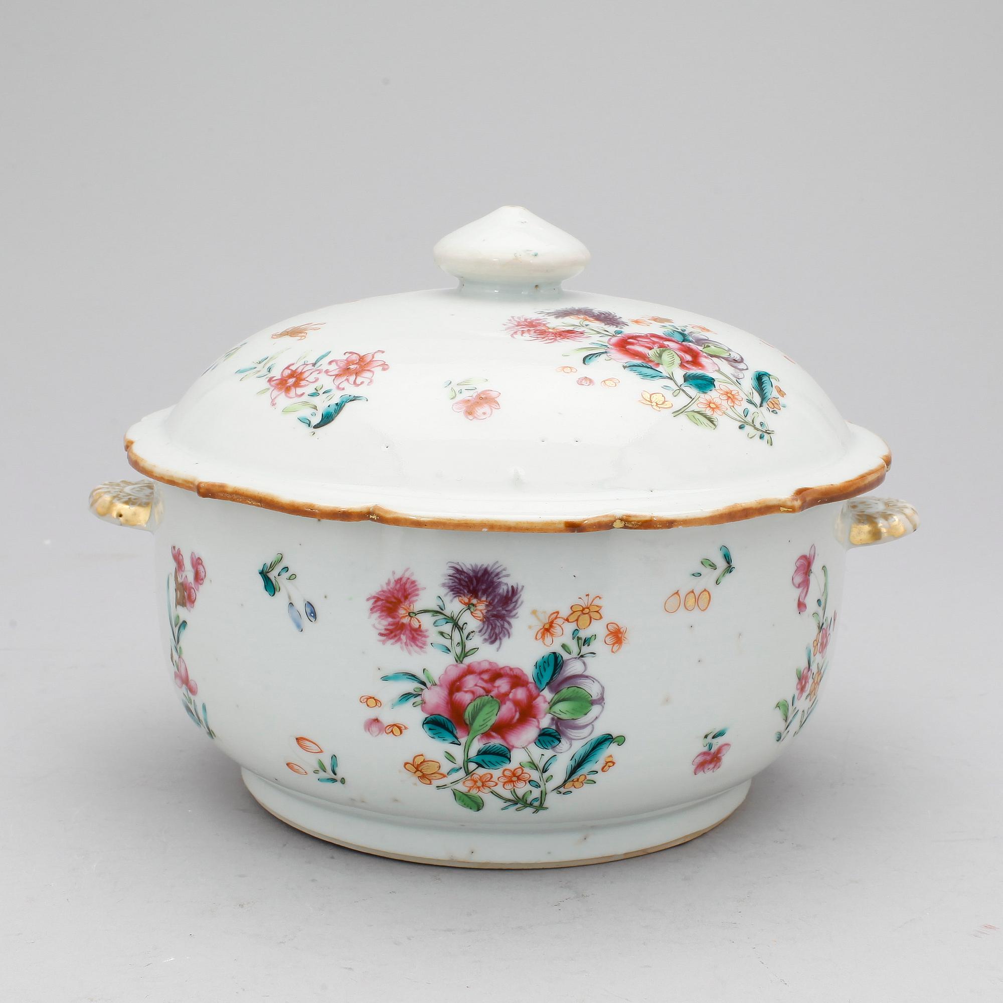 TERRIN med LOCK, porslin, Kina, Qianlong 1736-1795.